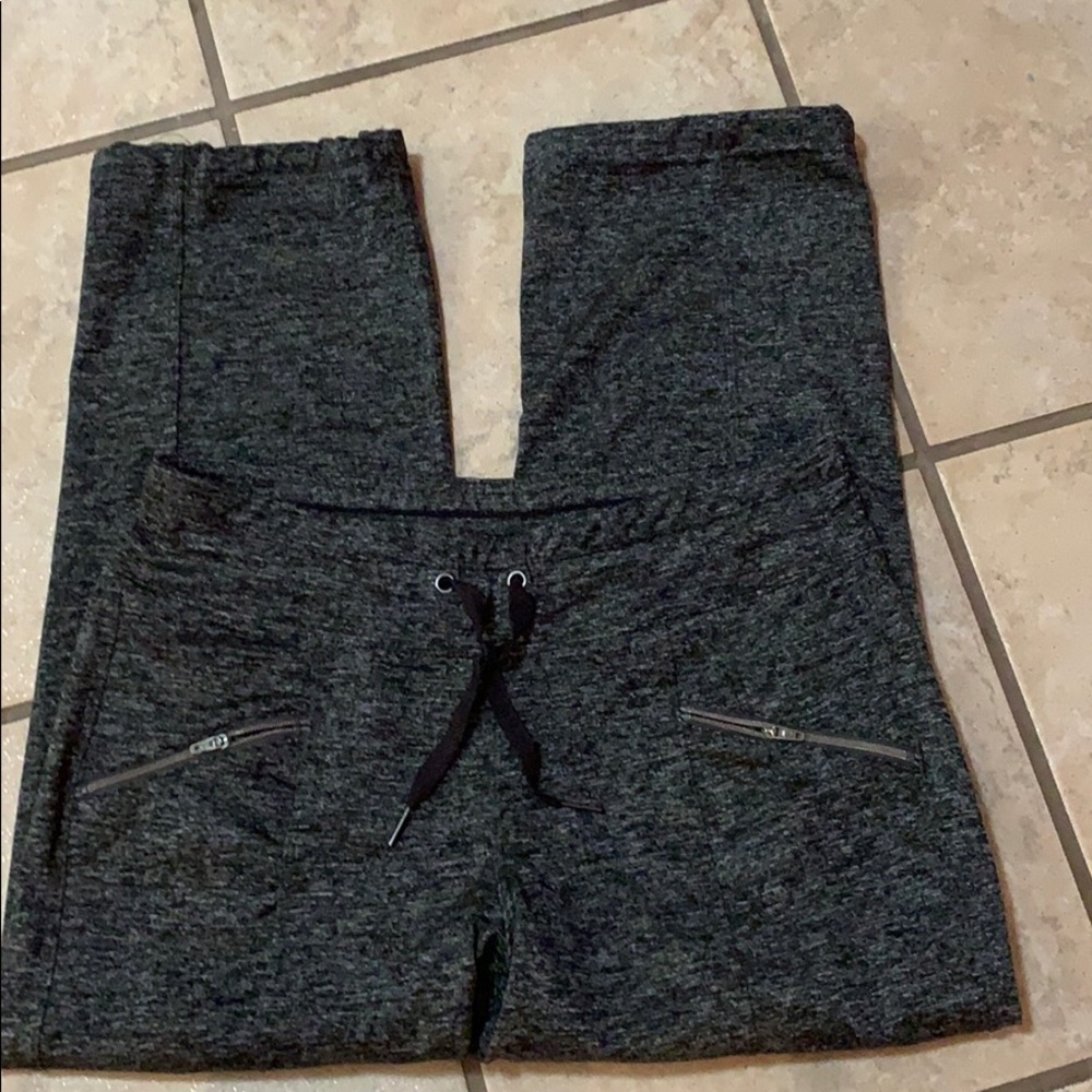NWOT- Women's (Active Life) Capris